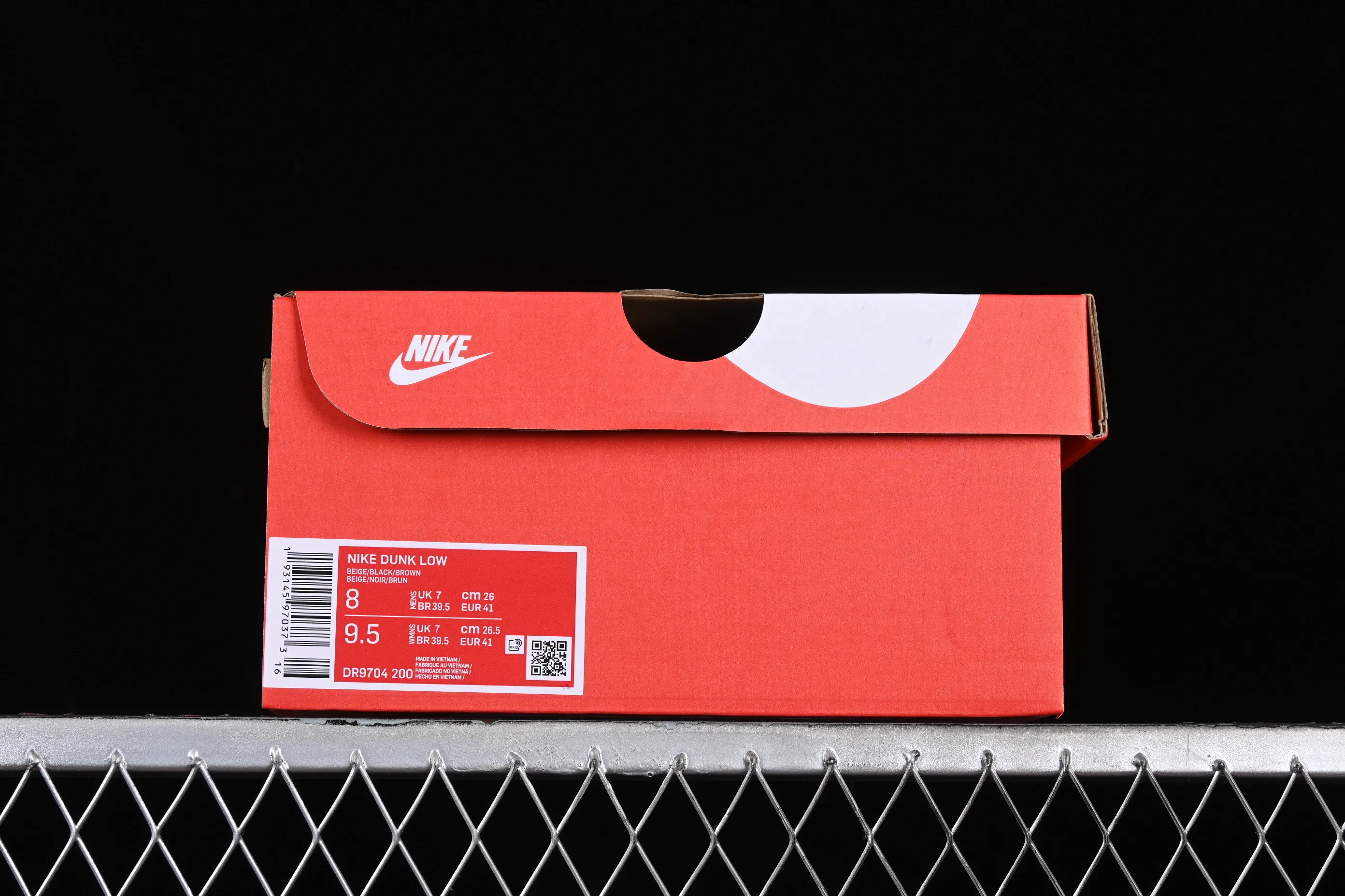 All Categories Nk SB Dunk Series Nk SB Dunk Low Low-top sneakers Nk Dunk Low Panda Prank-street lines graffiti distressed SB strap low-top casual sneakers DR9704-200